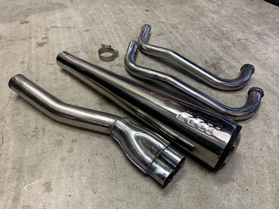 ボルティー　ボルティ　スーパートラップ　マフラー　グラストラッカーにも　メガホン