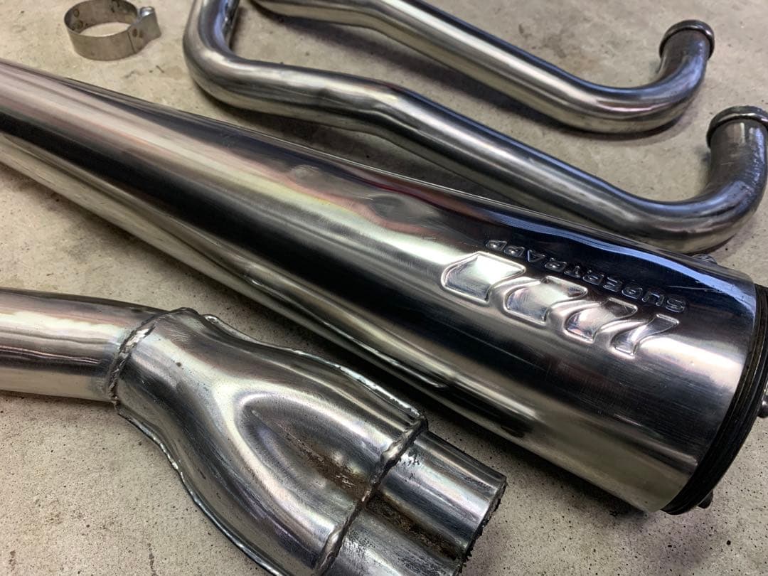 ボルティー　ボルティ　スーパートラップ　マフラー　グラストラッカーにも　メガホン