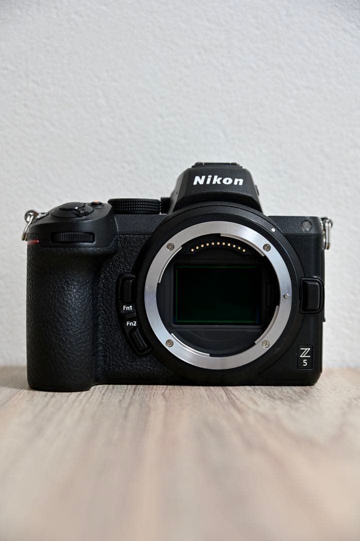 【超美品】Nikon Z5 ボディ ミラーレス一眼フルサイズ