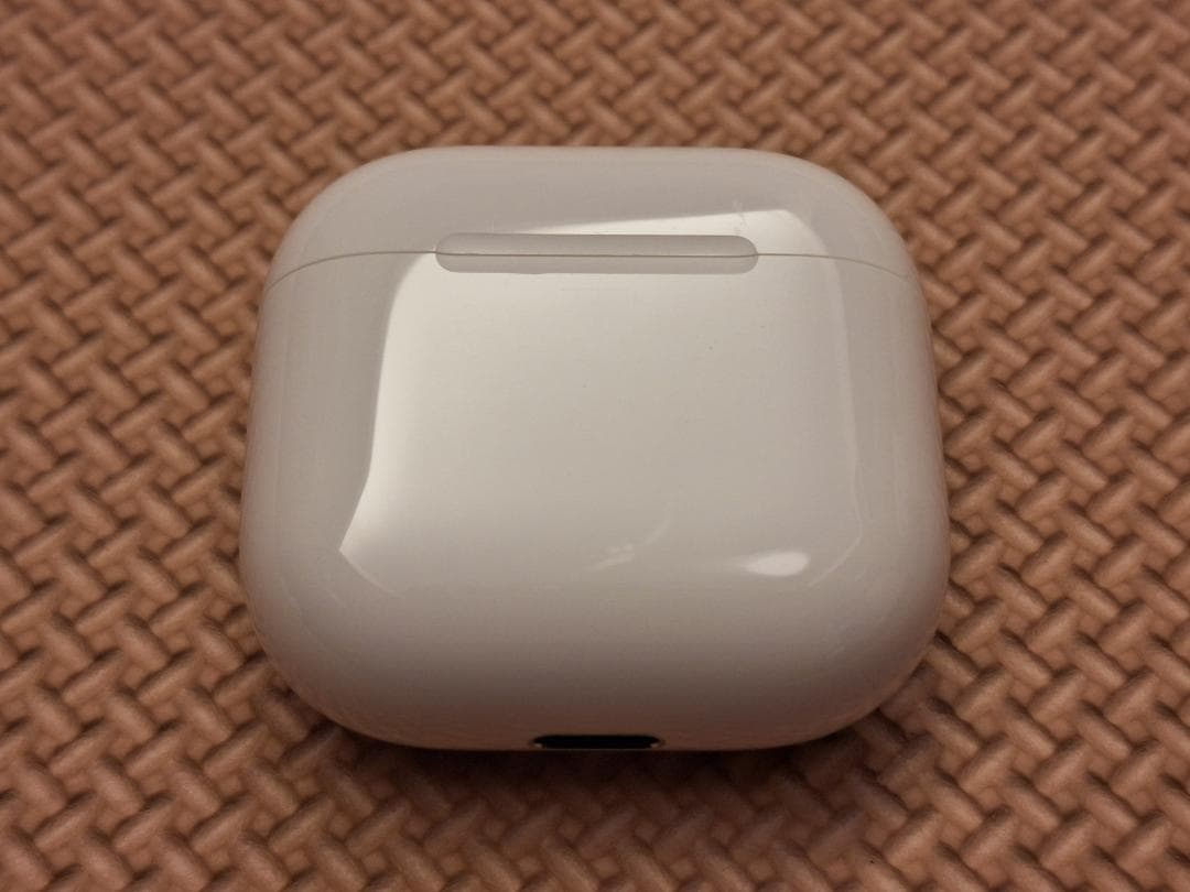 Apple AirPods 4 AirPods 第4世代