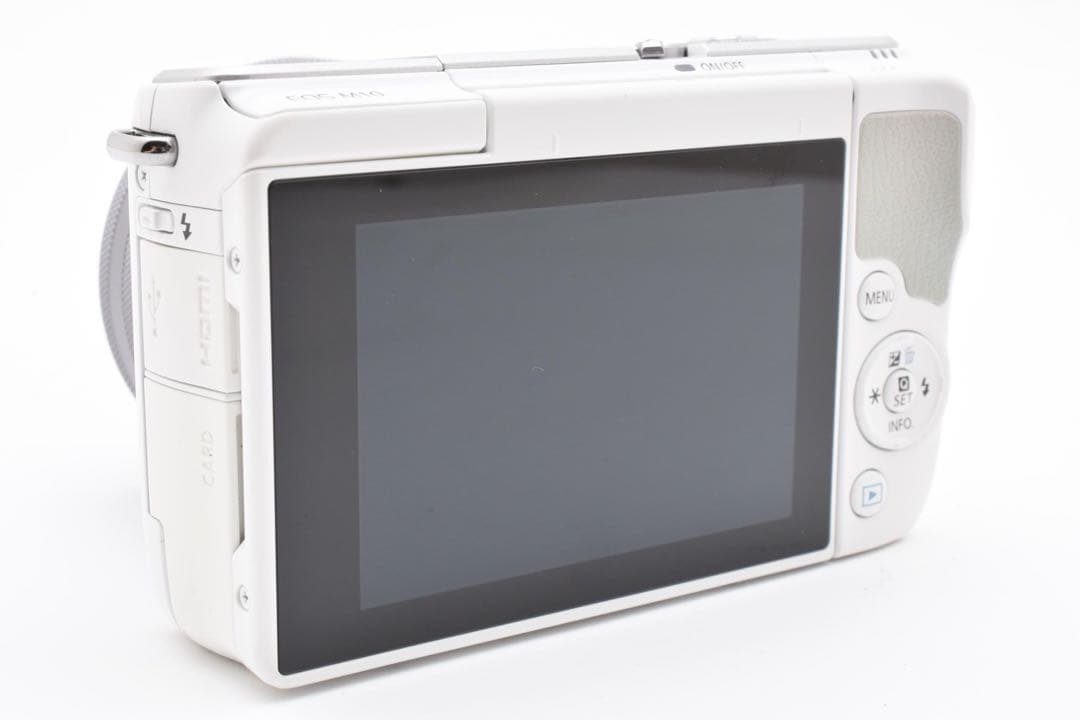 【美品】キヤノン CANON EOS M10 15-45mm IS STM