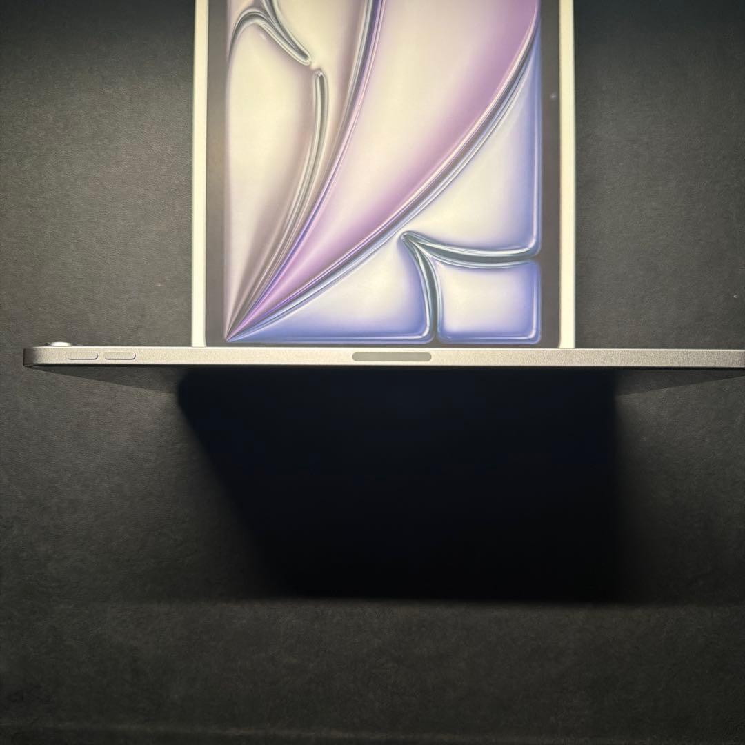 ほぼ新品iPad Air M3 11インチ128GB メーカー保証期間中