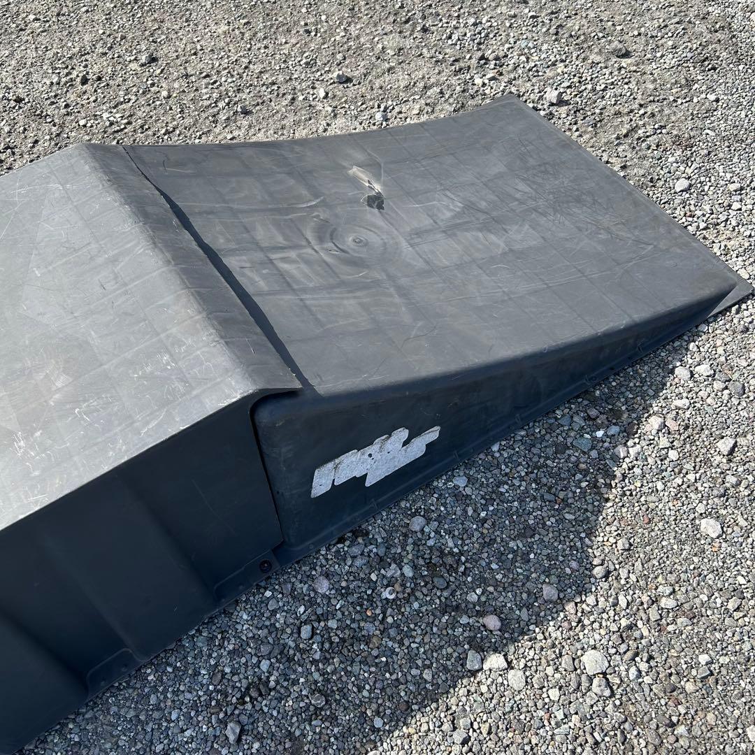 スノーボード　バイク　bmx ジャンプ台　ランプ ブラック