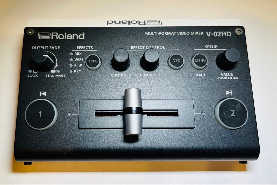 Roland V-02HD マルチフォーマットビデオミキサー