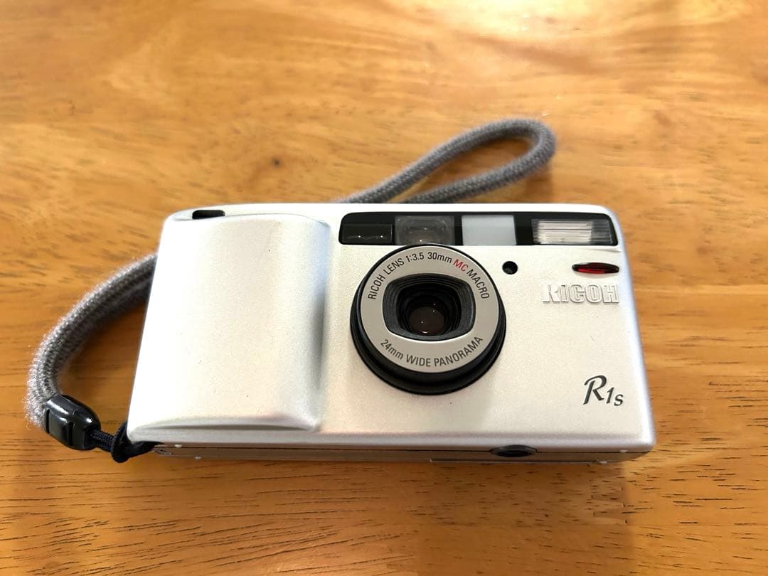 【動作〇】RICOH R1s フィルムカメラ シルバー　専用本革ケース付き
