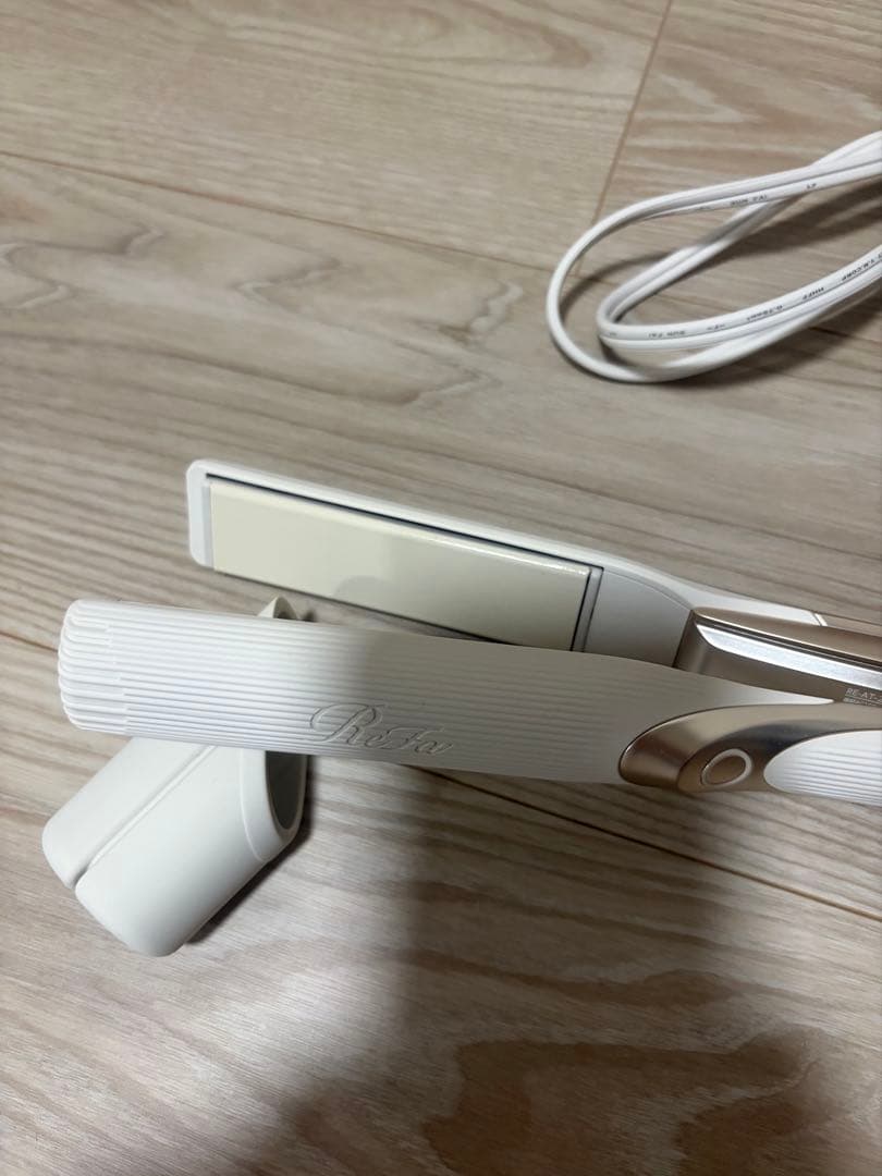 リファストレートアイロン プロ【ReFa】アイボリー