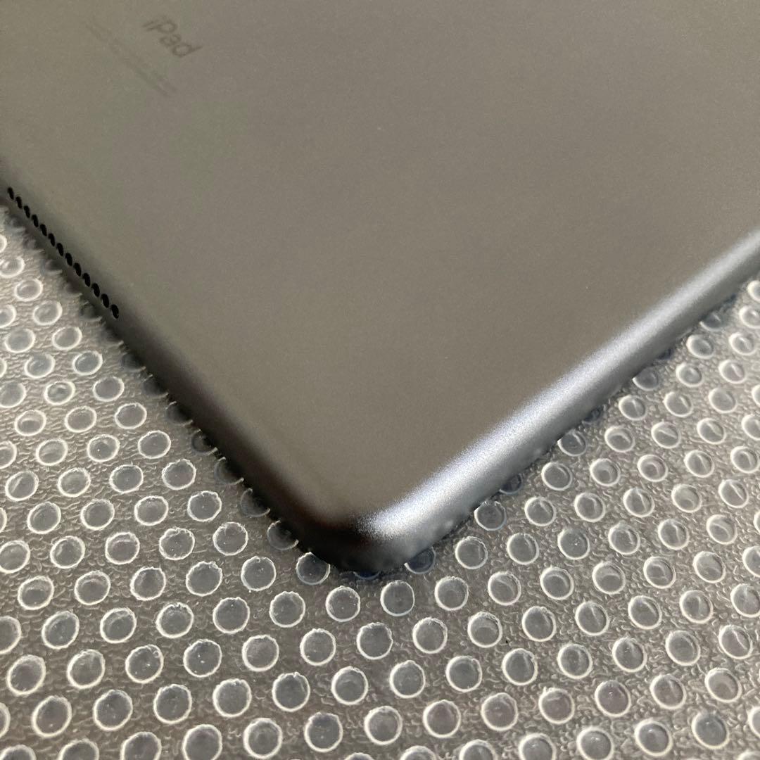 3262【早い者勝ち】iPad7 第7世代 32GB WIFIモデル☆
