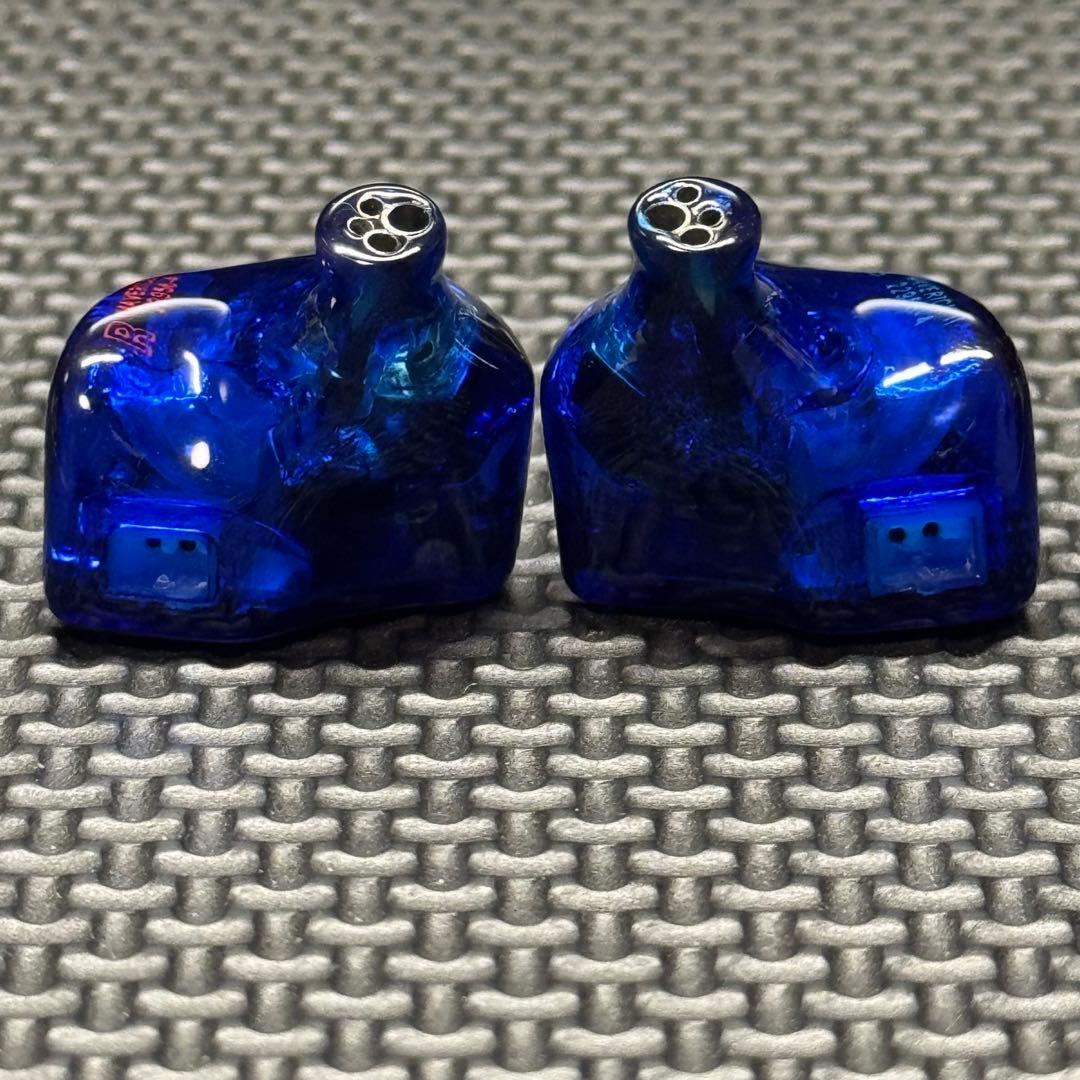 イヤホン Unique Melody MAVERICK II UNM-4161