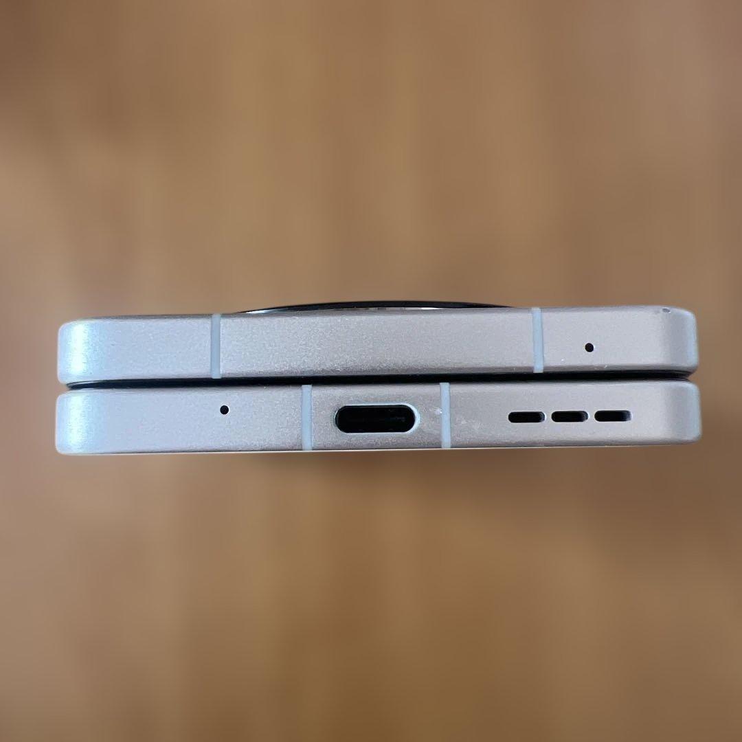 K1581 YM SIMフリー　Libero Flip A304ZT