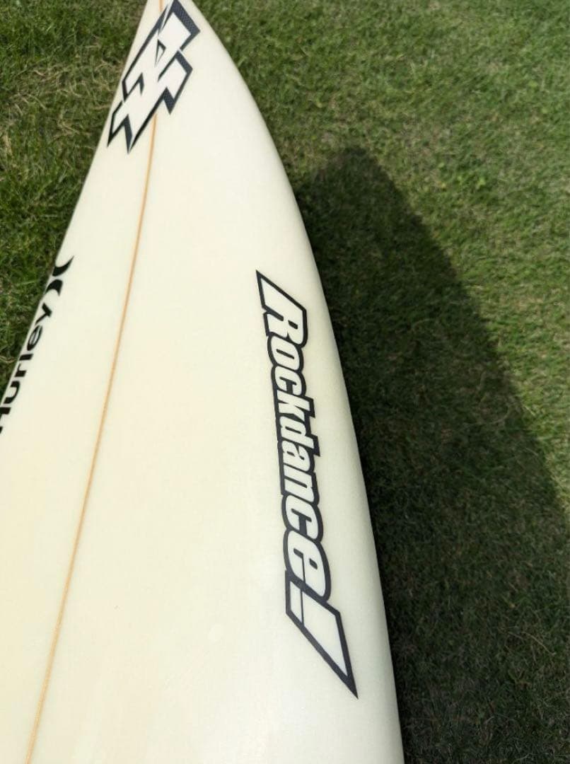 ロックダンス　サーフボード