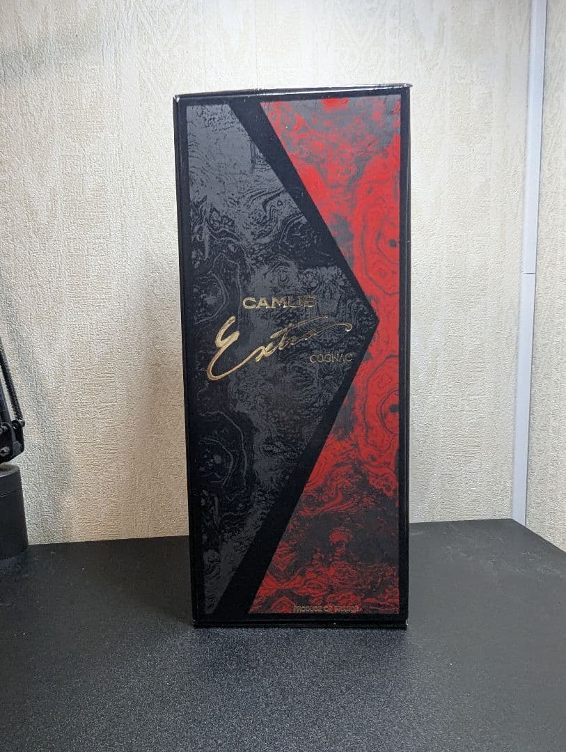 CAMUS Extrait コニャック ギフトボックス入り