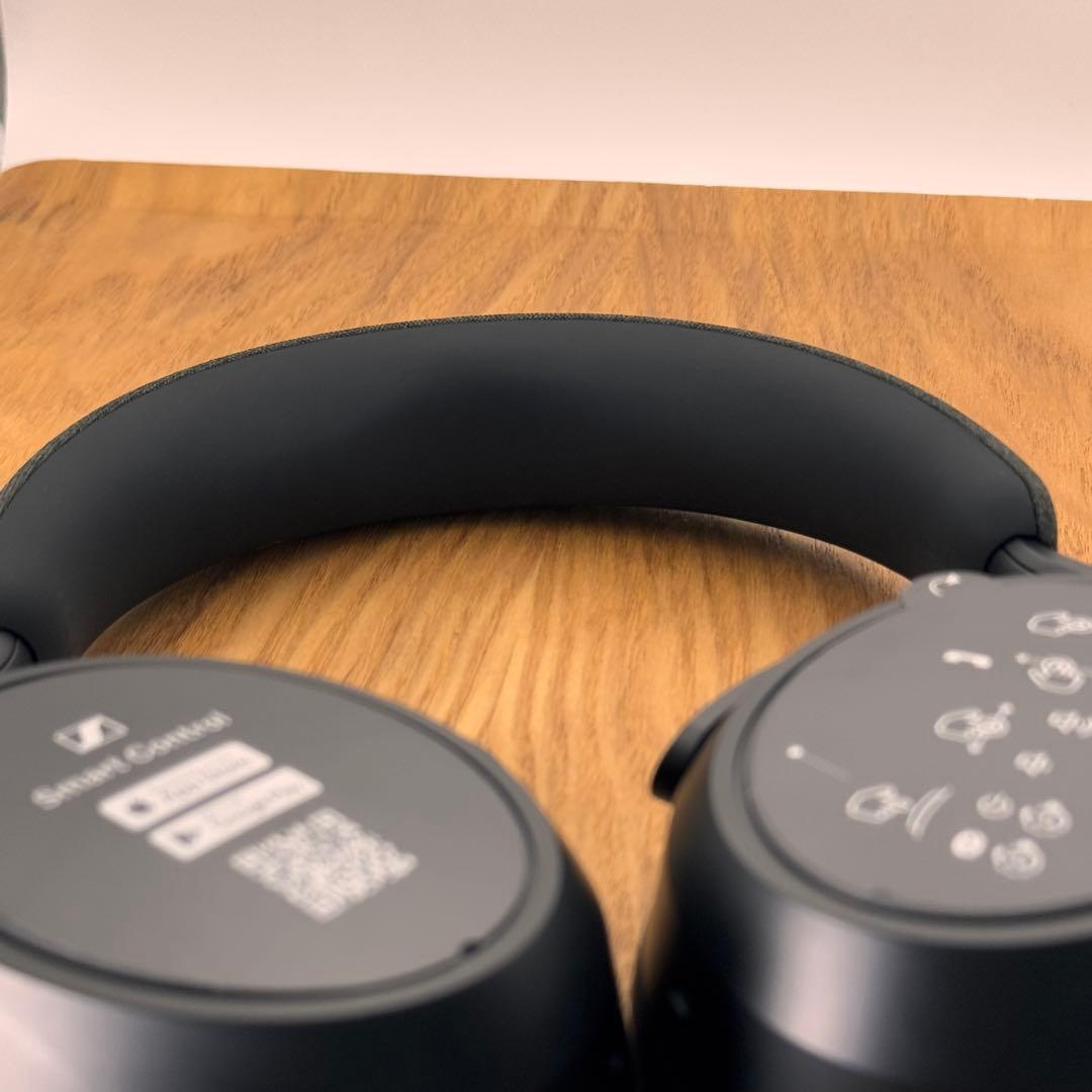 美品　Sennheiser Momentum 4 ワイヤレスヘッドホン