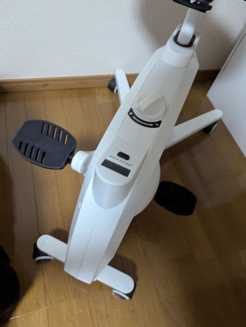 Sit2Go FC211 フィットネスバイク　フレキシスポット