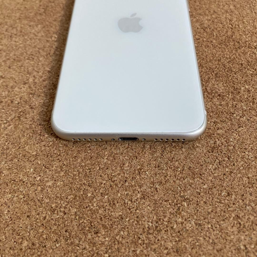 4074 美品☆電池新品☆iPhoneSE3 128GB SIMフリー☆