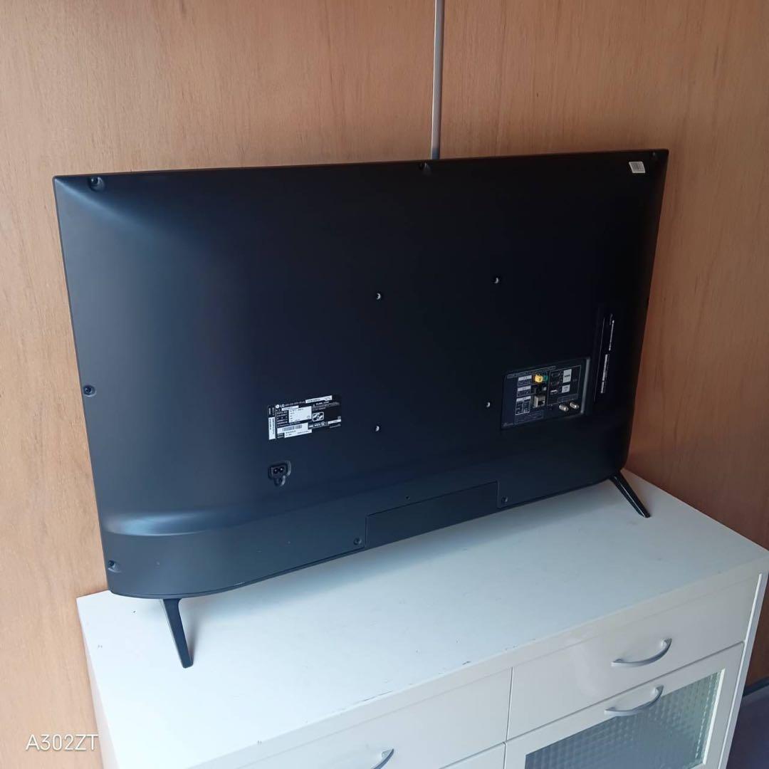 F☆N034 送料無料 LG 展示品　液晶テレビ　43センチ