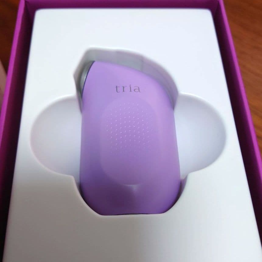 【tria】トリア スキン エイジングアイケアレーザー