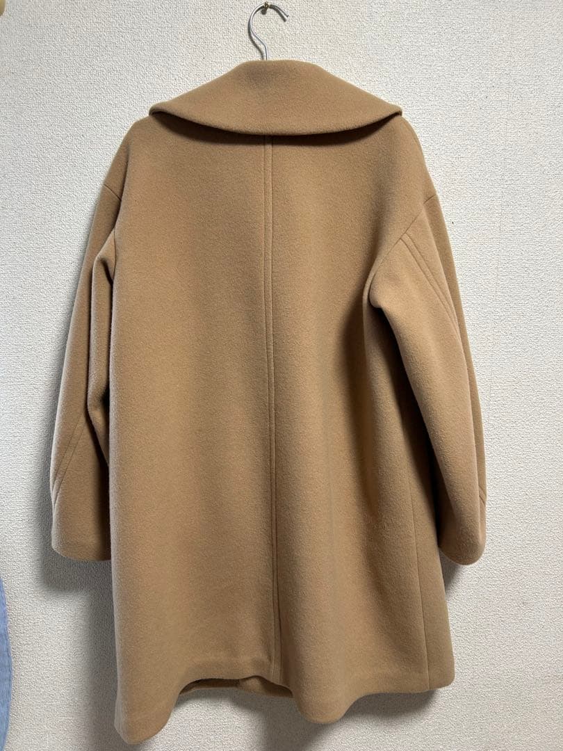 ベージュ ウールチェスターコート