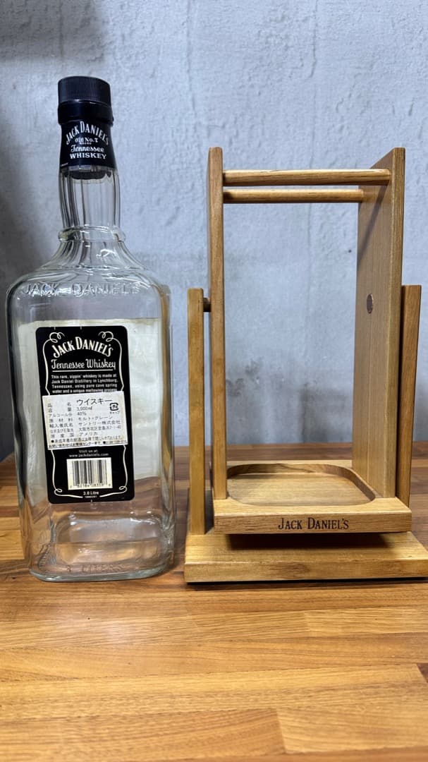 ジャックダニエル 3.0ml 旧型 空ボトル　非売品 木製ブランコ付き