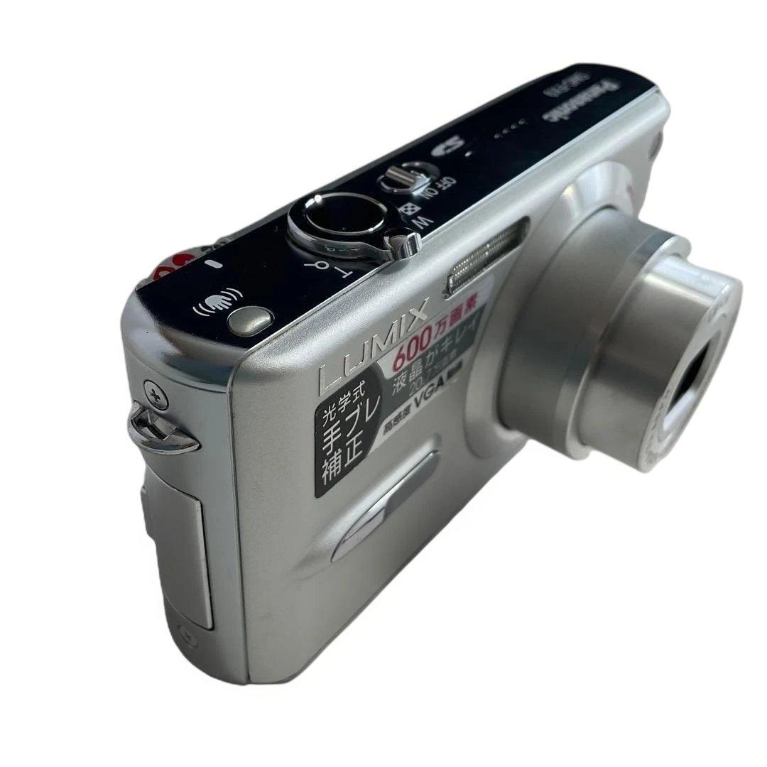 775 Panasonic LUMIX DMC-FX9 デジタルカメラ シルバー