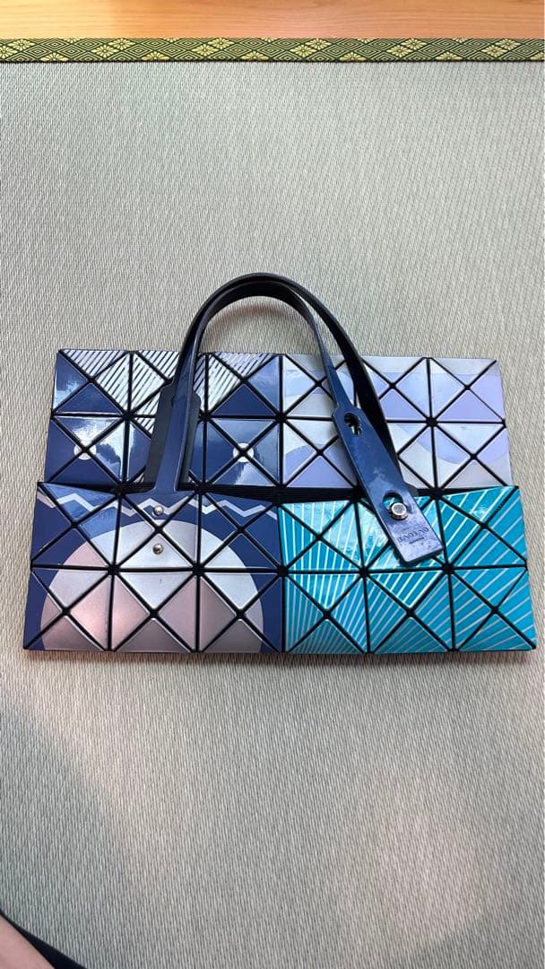 美品希少カラー バオバオ　イッセイミヤケ　BAOBAO ISSEY MIYAKE