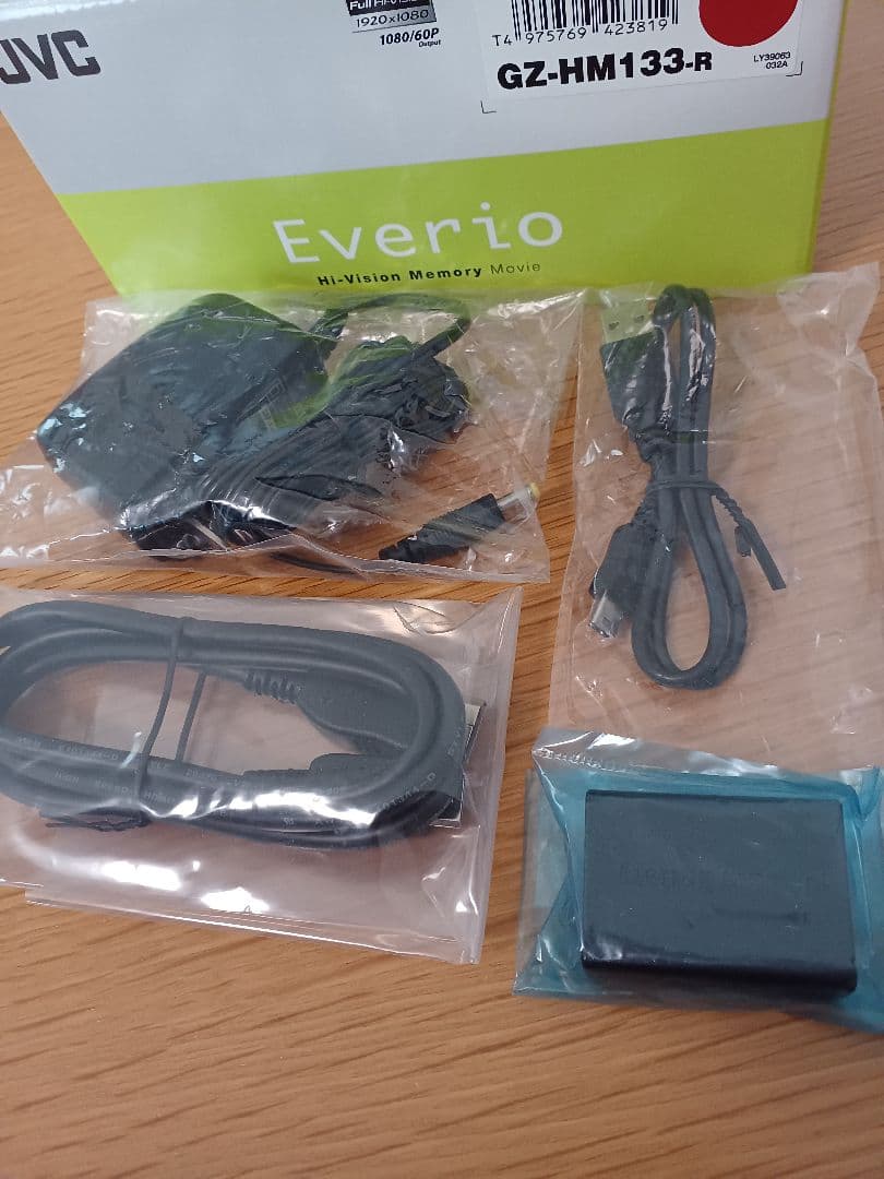 未使用　JVCビデオカメラ　ケンウッドビデオカメラ　エブリオ