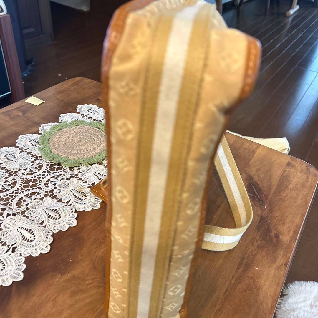 m*o様 VUITTON ショルダーバッグ