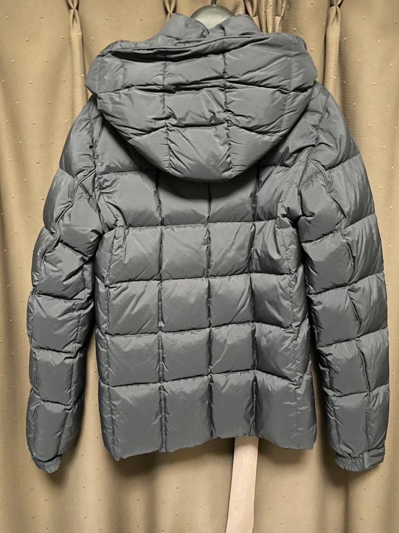 赭*運様 TATRAS フード付き ブラック ダウンジャケット