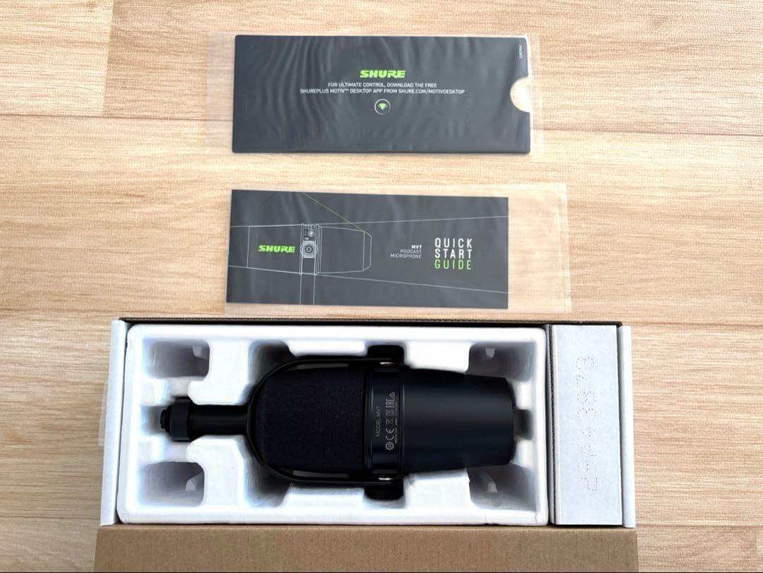 美品　SHURE MV7 ポッドキャストマイク