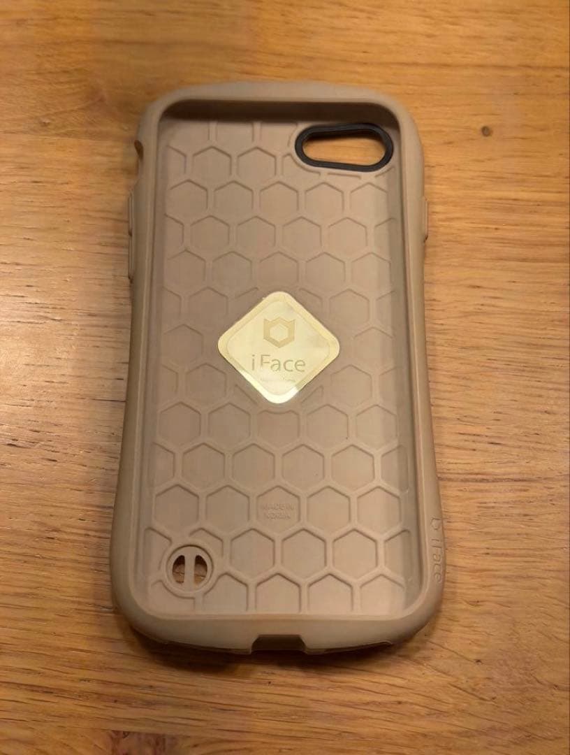 Apple iPhone 8 64GB シルバー【iFaceカバー付き】