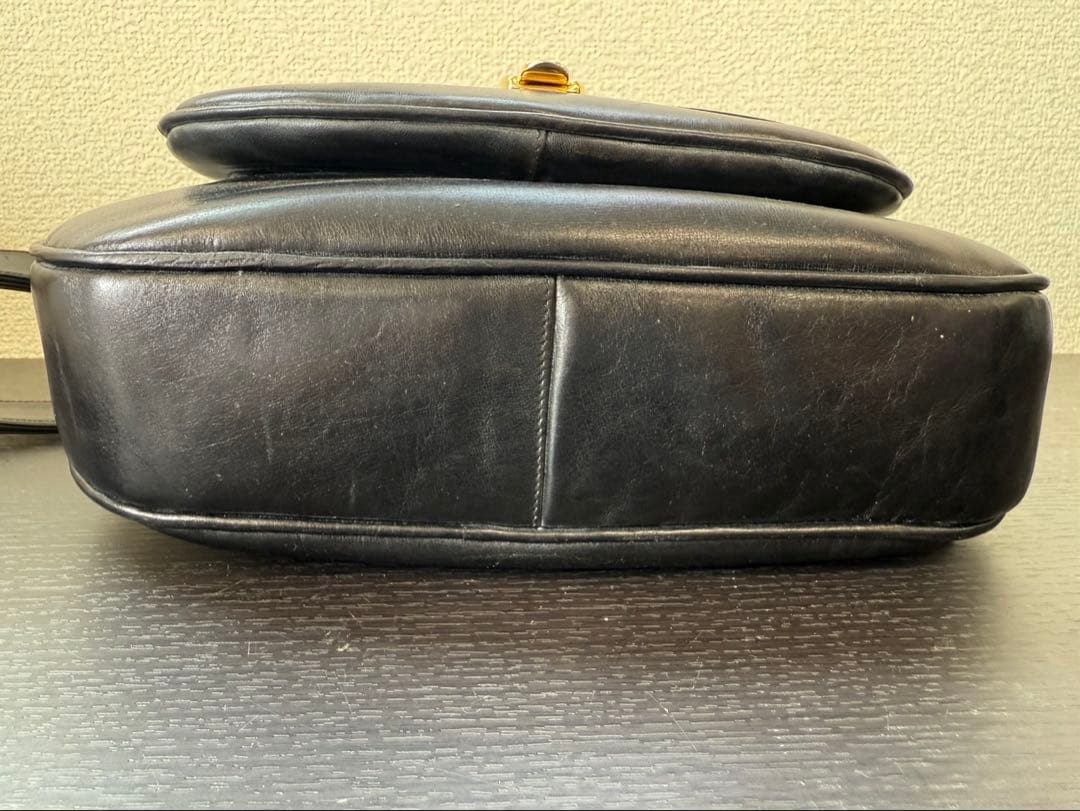 g1384 CELINE バック 黒 ショルダー 馬車金具ワンショルダー