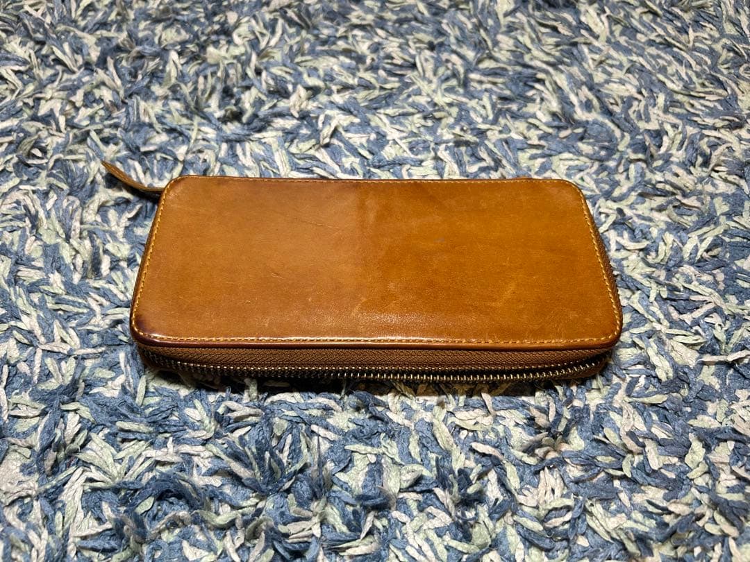 バハギア　ラウンドジップペンケース　キャメル