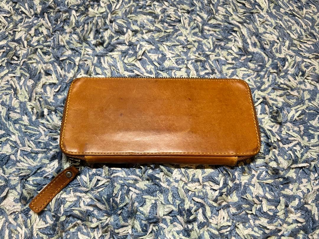 バハギア　ラウンドジップペンケース　キャメル