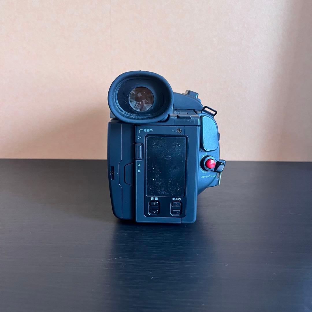 SONY CCD-TRV90 Hi8ビデオカメラセット＋ビデオテープ2つ付き