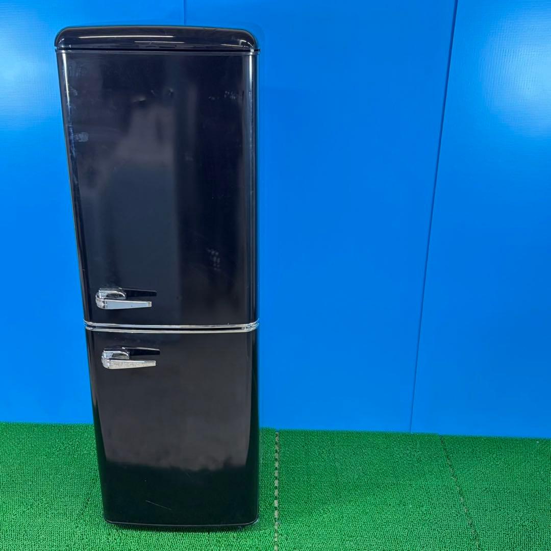 745 2022年製　レトロデザイン　冷蔵庫　100L〜200L 洗濯機有　美品