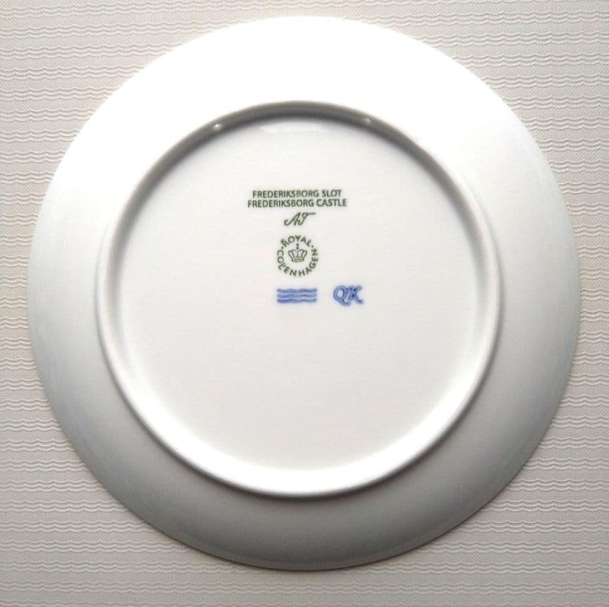 【新品未使用】ロイヤルコペンハーゲン イヤープレート 2022年