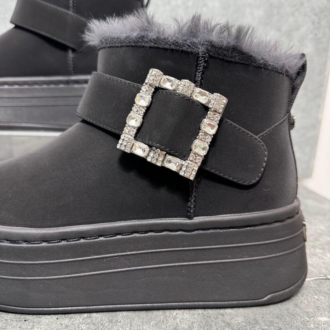 【新品】+DIANA ブラックムートン ビジュー バックル スエード24.5cm