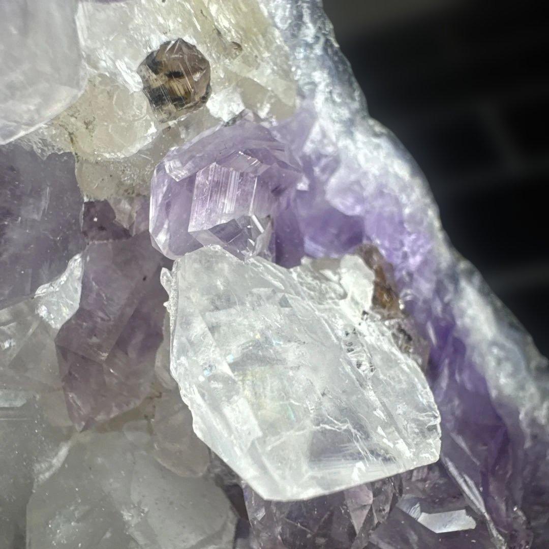 【コレクション】希少 ブラジル産 共生アメジスト 水晶 原石 台座付