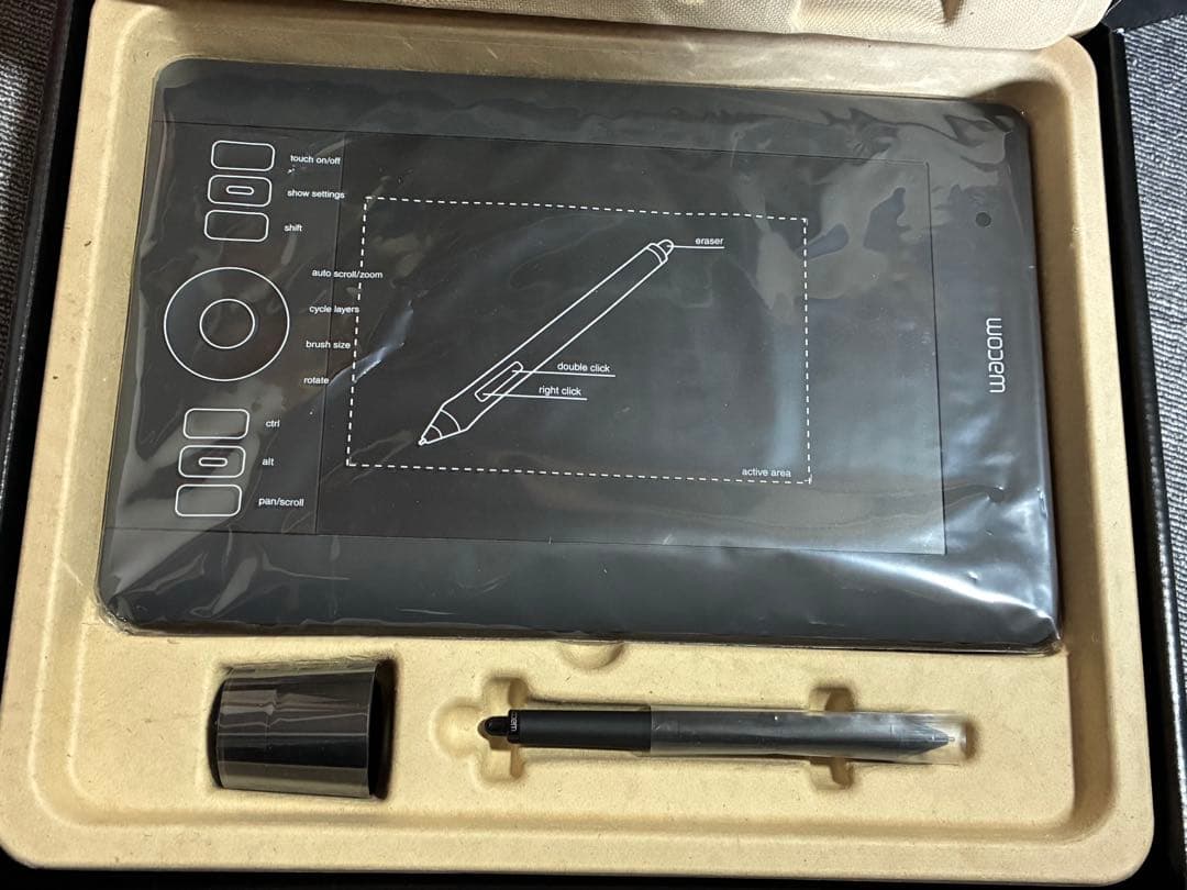 【美品】Wacom intuos 5touch プロフェッショナル　ペンタブ