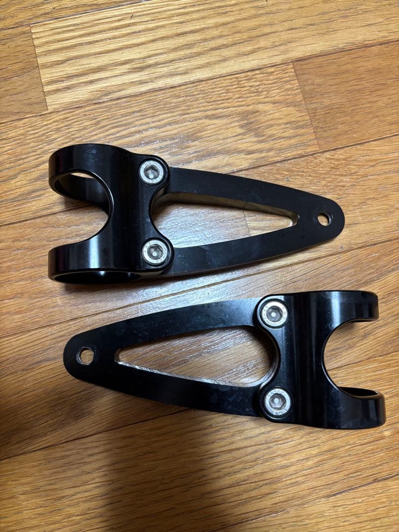 Motoneヘッドライトステー　ボンネビルt120