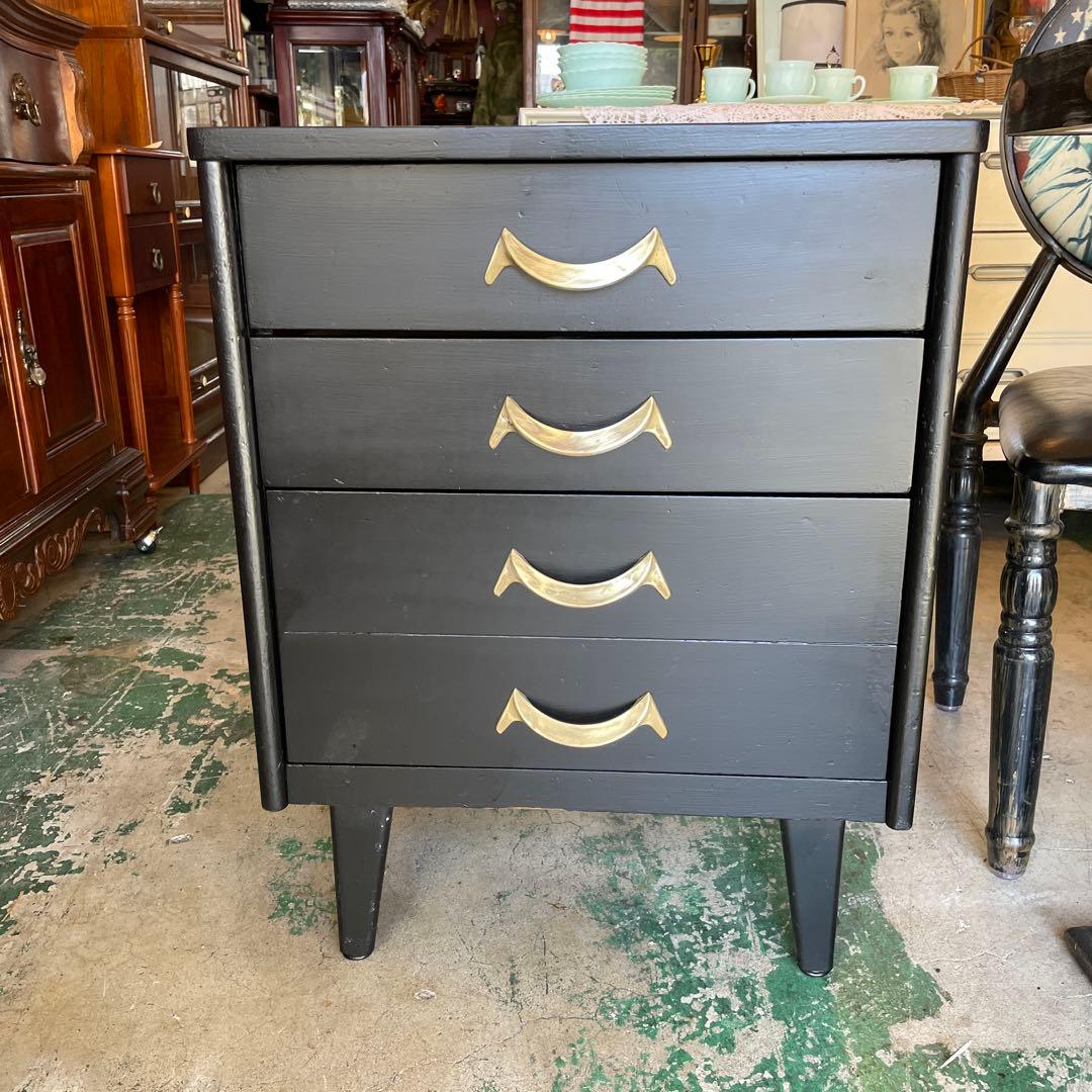 アメリカンヴィンテージ・ナイトテーブル 1970年代