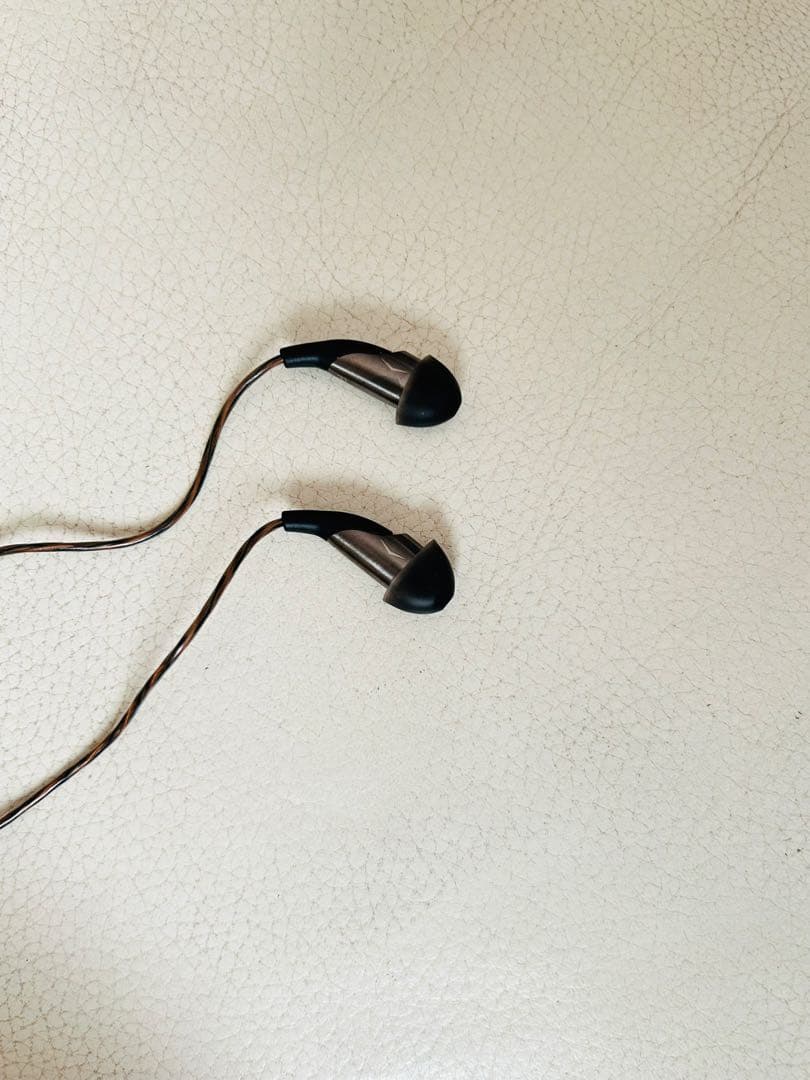 イヤホン Klipsch X20i