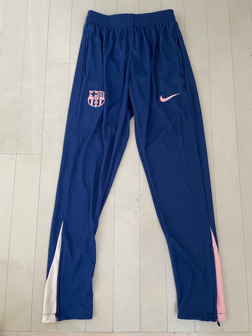 バルセロナ ドリルトップ25-26 XSピンクxネイビー上下 新品