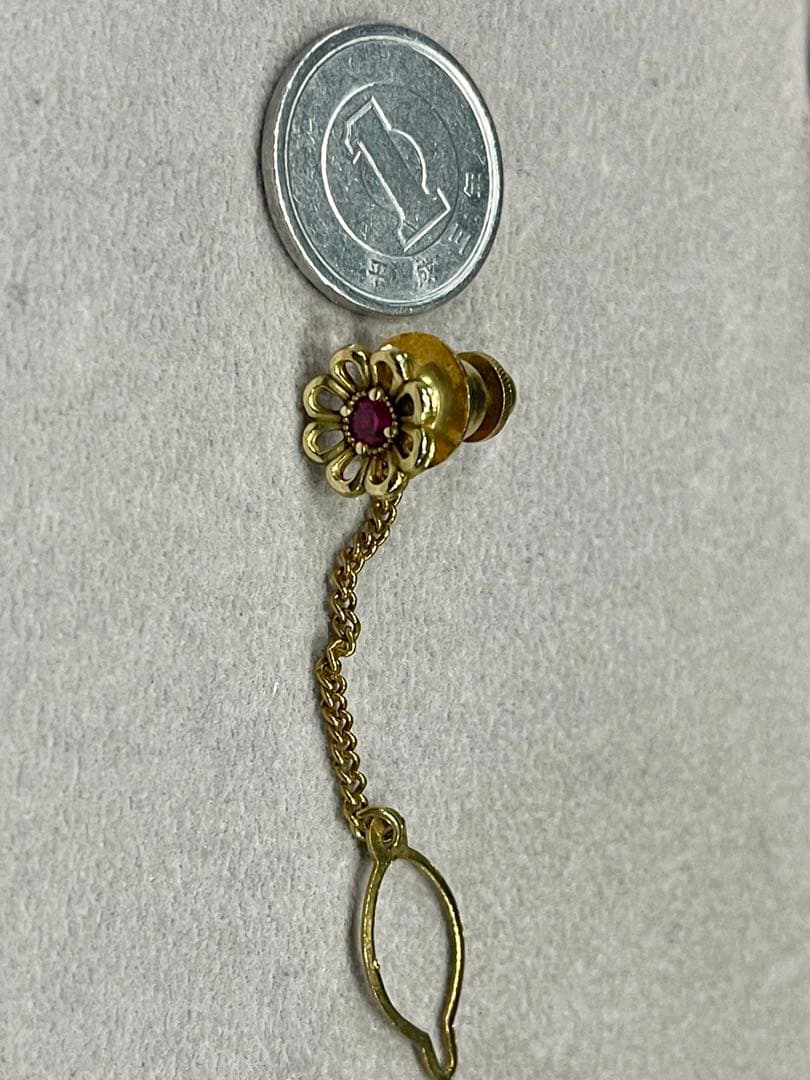18K金の花デザイン ルビー宝石 ピンブローチ K18YG Gold ゴールド