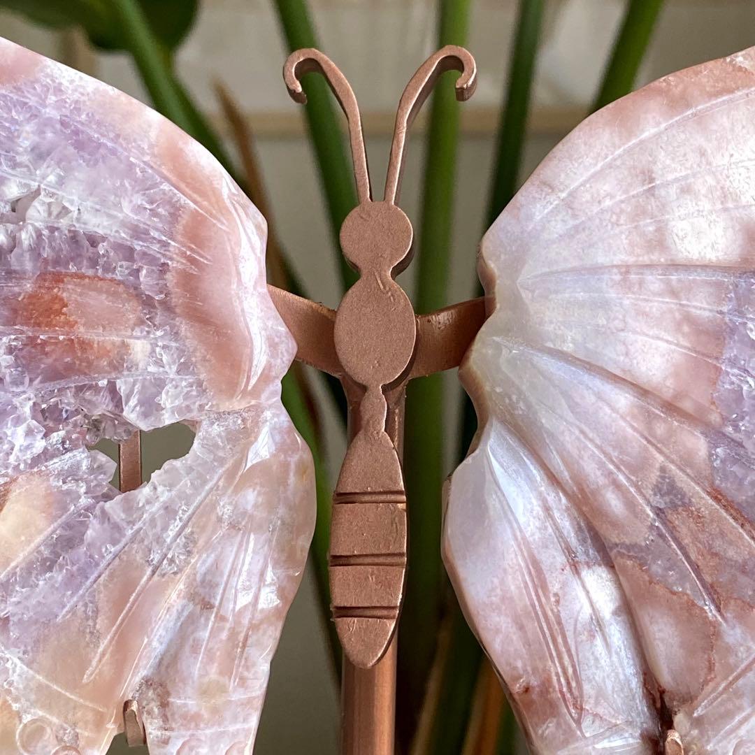 ★★破格大特価【 ピンクアメジスト 蝶々 バタフライ スタンド 彫り物 】