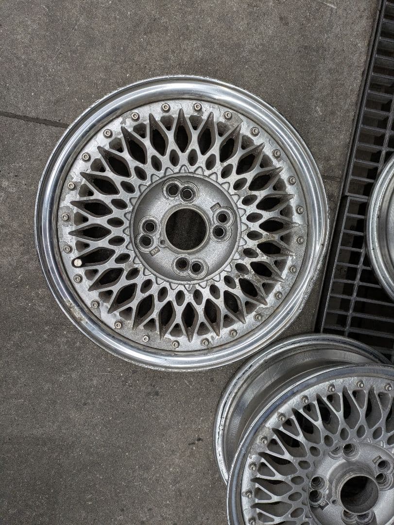 14インチ 6J +38 PCD100　メッシュホイール