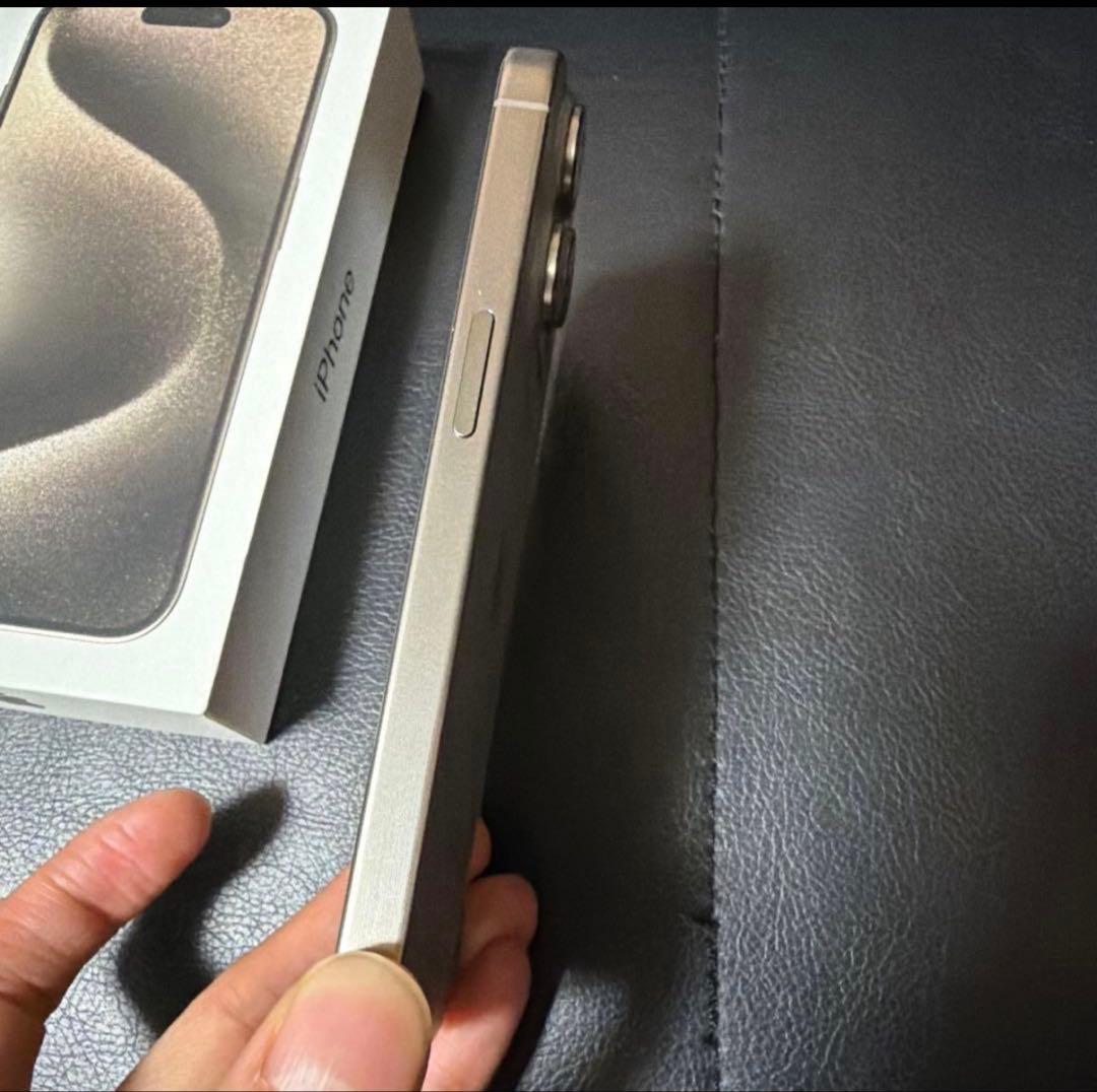 【美品　箱あり　バッテリー100%】iPhone 15 pro 128GB