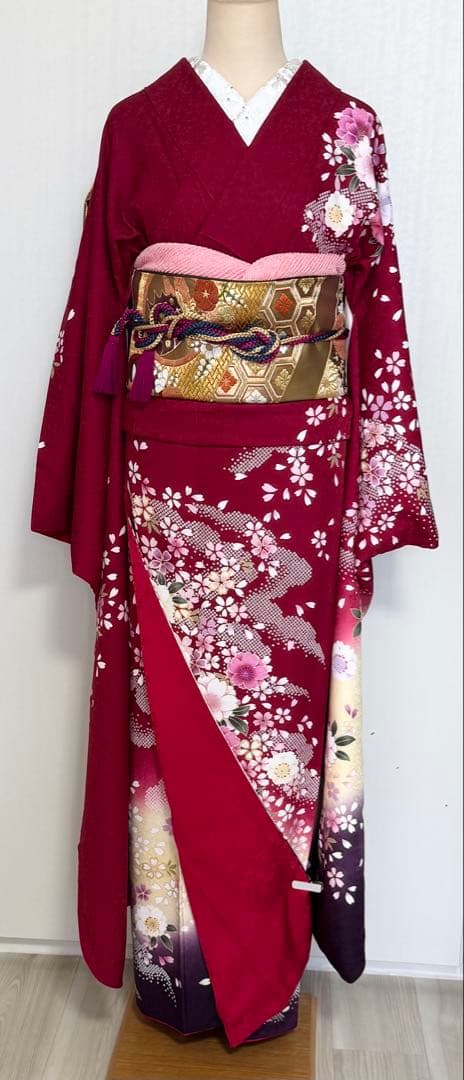 新春セール！　正絹長襦袢付き裄７０．５ｃｍ　豪華　５点セット刺繍振袖