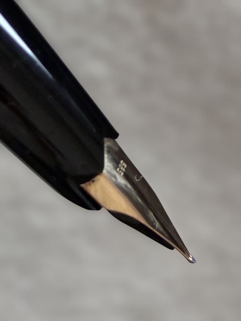 ◾️MONT BLANC モンブラン◾️万年筆◾️黒／金色◾️吸入確認済み◾️