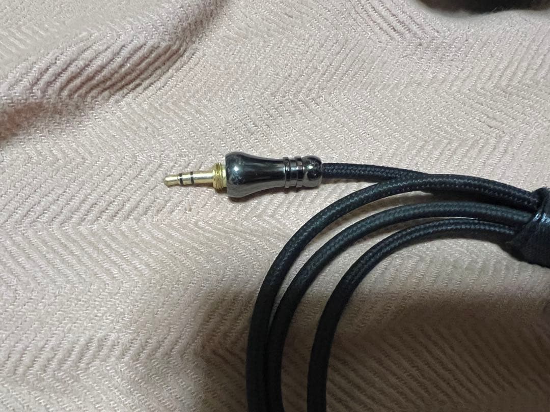 AKG アーカーゲー K702 開放型ヘッドホン