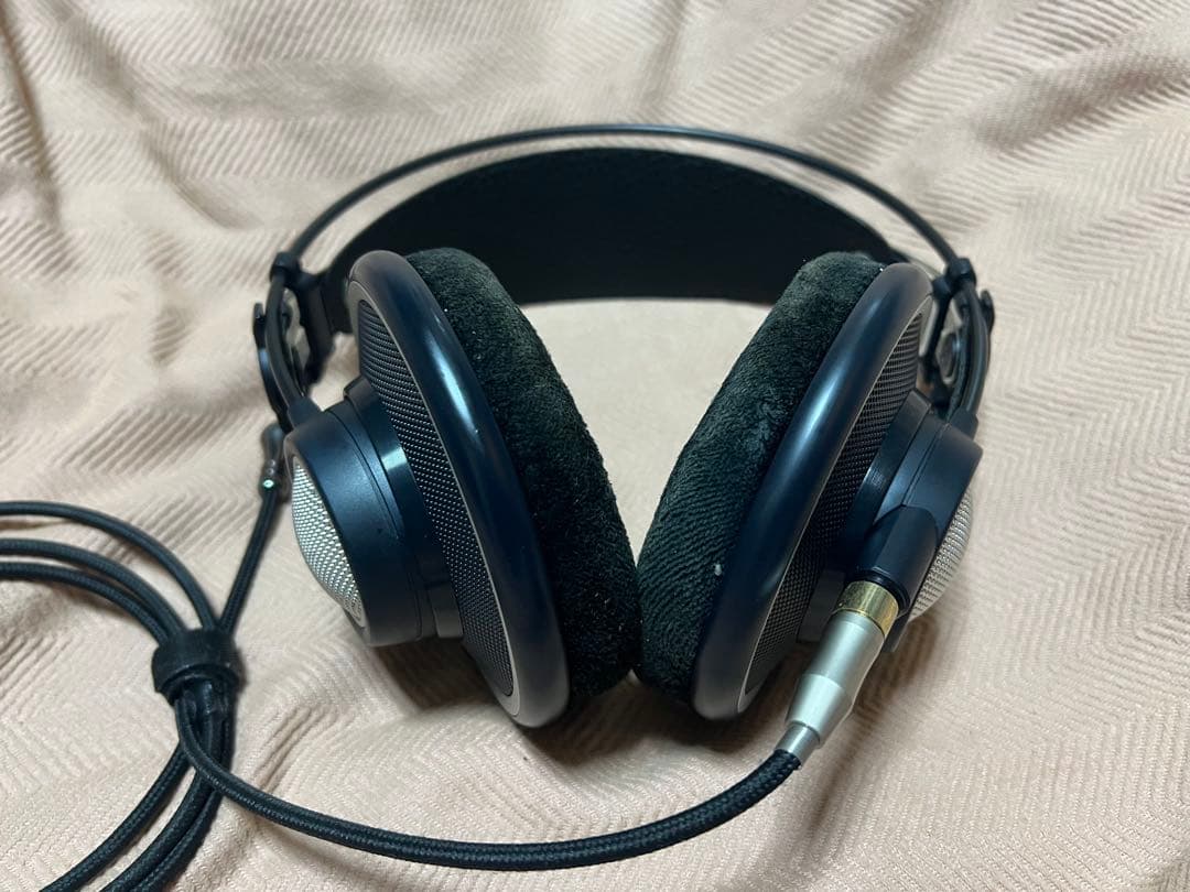AKG アーカーゲー K702 開放型ヘッドホン